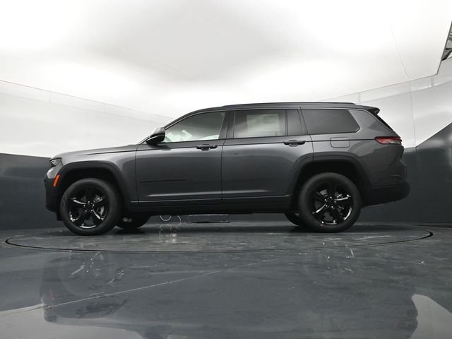 New 2026 Baltic Gray Metallic Clear-Coat Exterior Paint Jeep Limited image 21