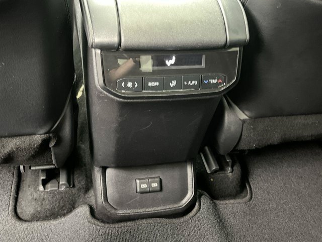 Used 2022 Wind Chill Pearl Toyota XSE image 12