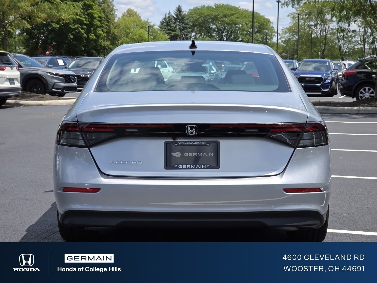New 2026 Solar Silver Metallic Honda SE image 18