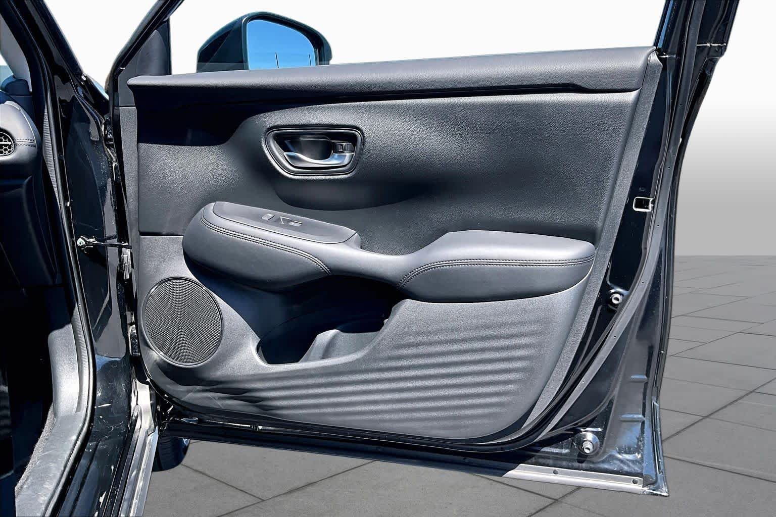 2026 Honda HR-V LX - Photo 26