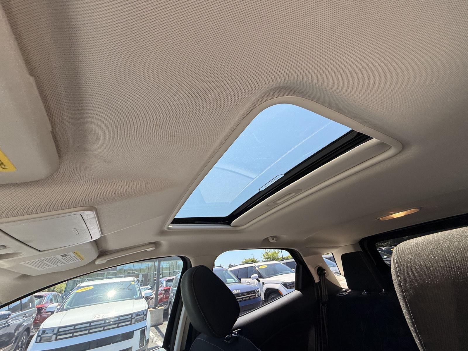 Used 2019 Shadow Black Ford SE image 16
