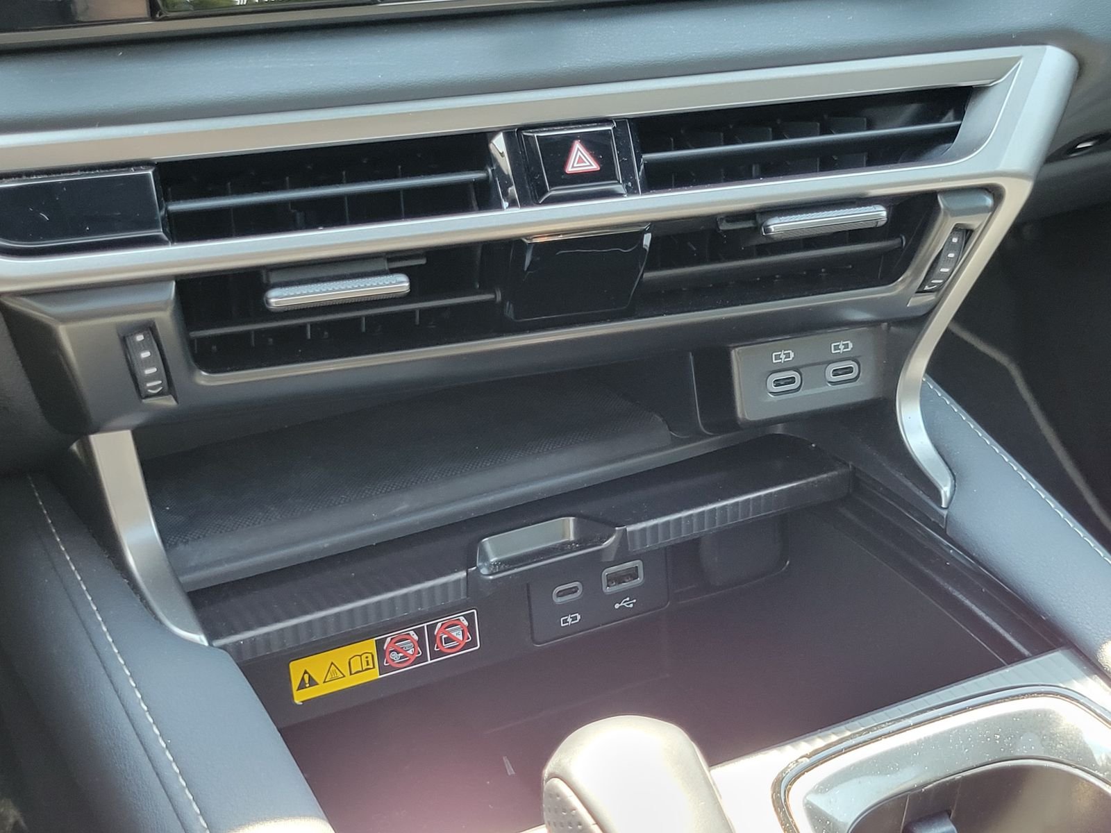 Used 2024 Brown Lexus 500h F SPORT Performance image 22