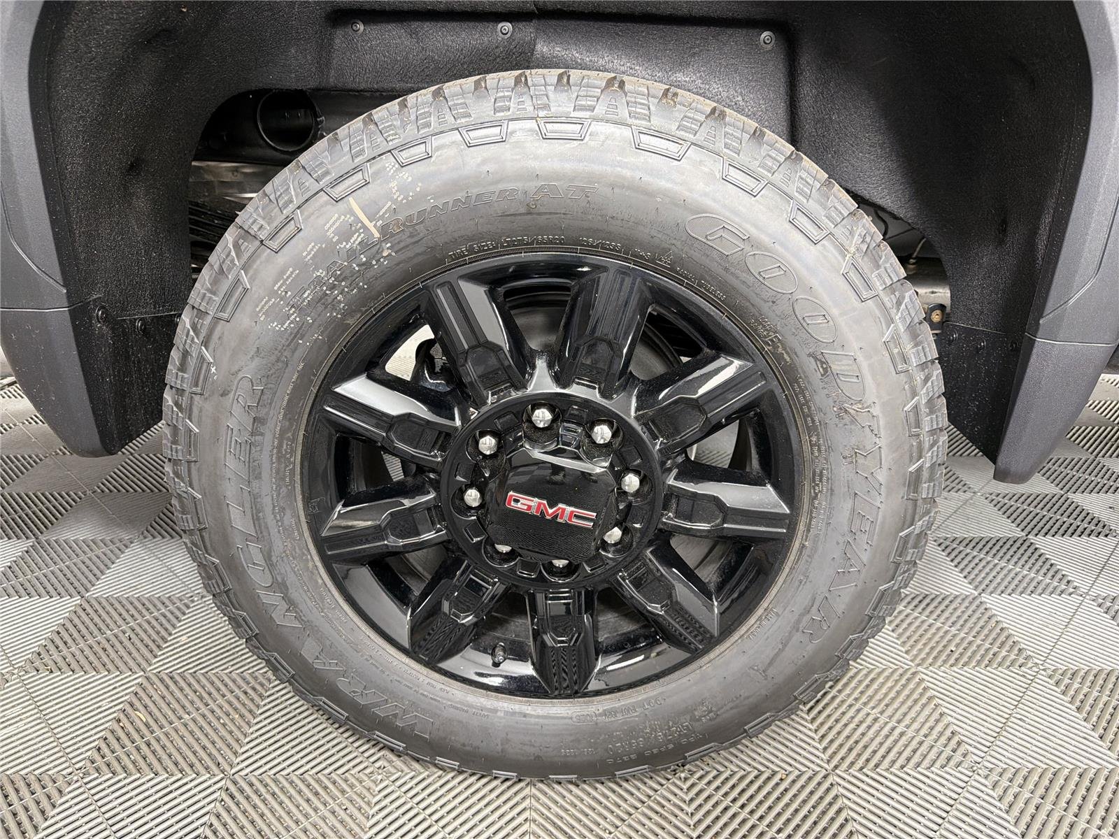 2026 GMC Sierra 2500HD AT4 - Photo 16