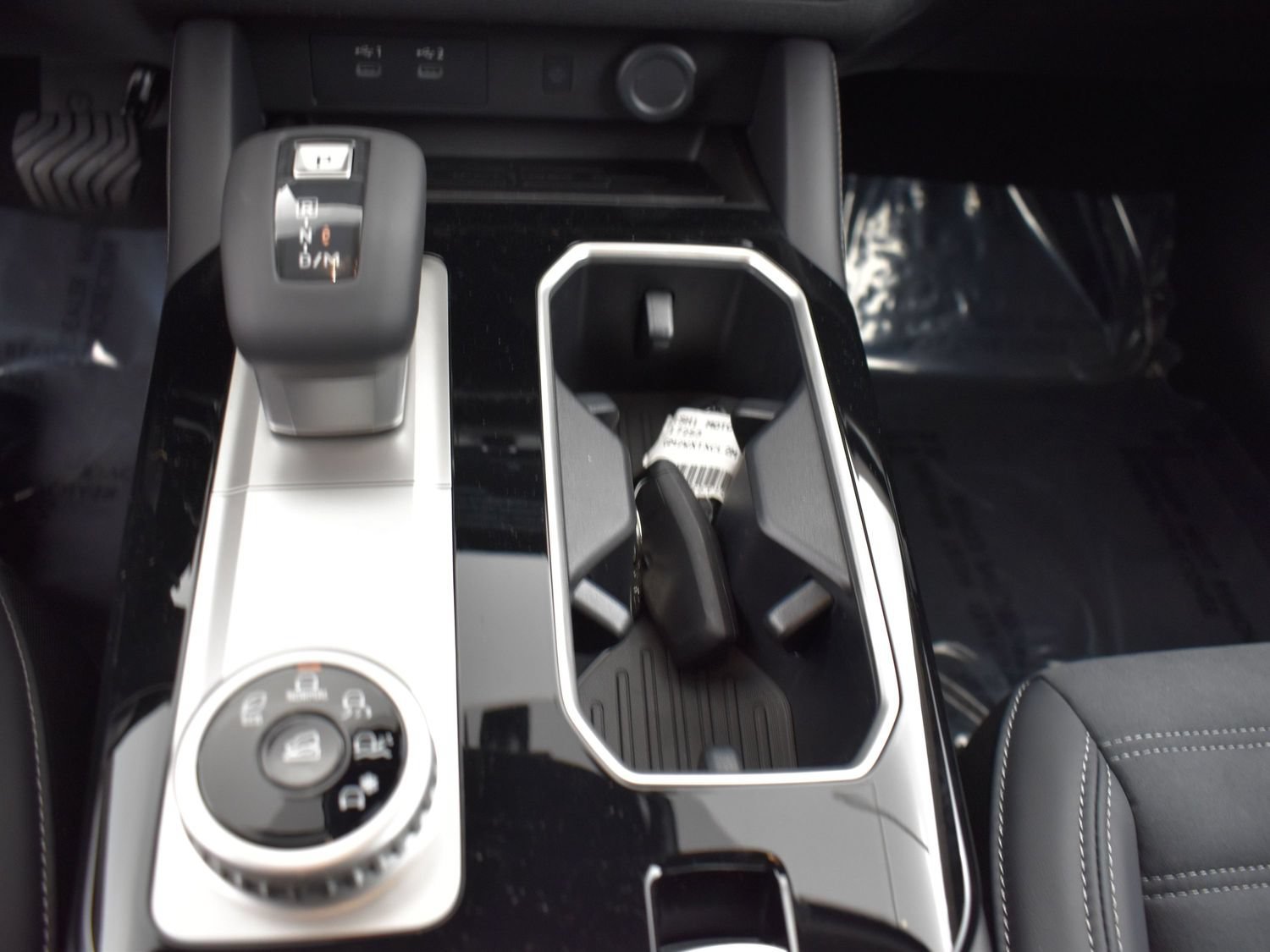 New 2026 Black Mitsubishi SE 1.5T 2WD image 9
