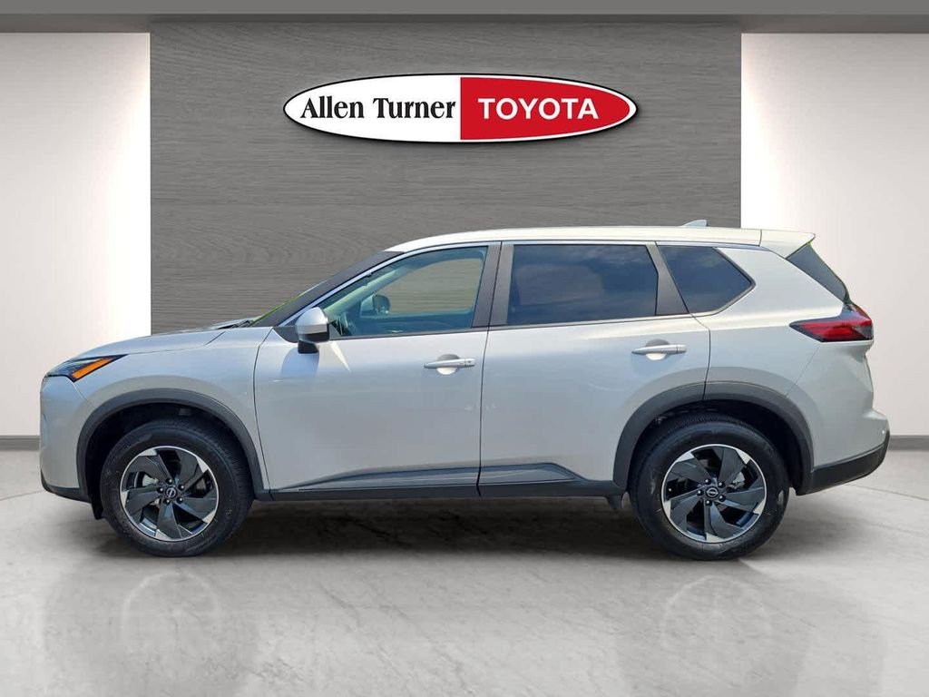 Used 2024 Silver Nissan SV image 10