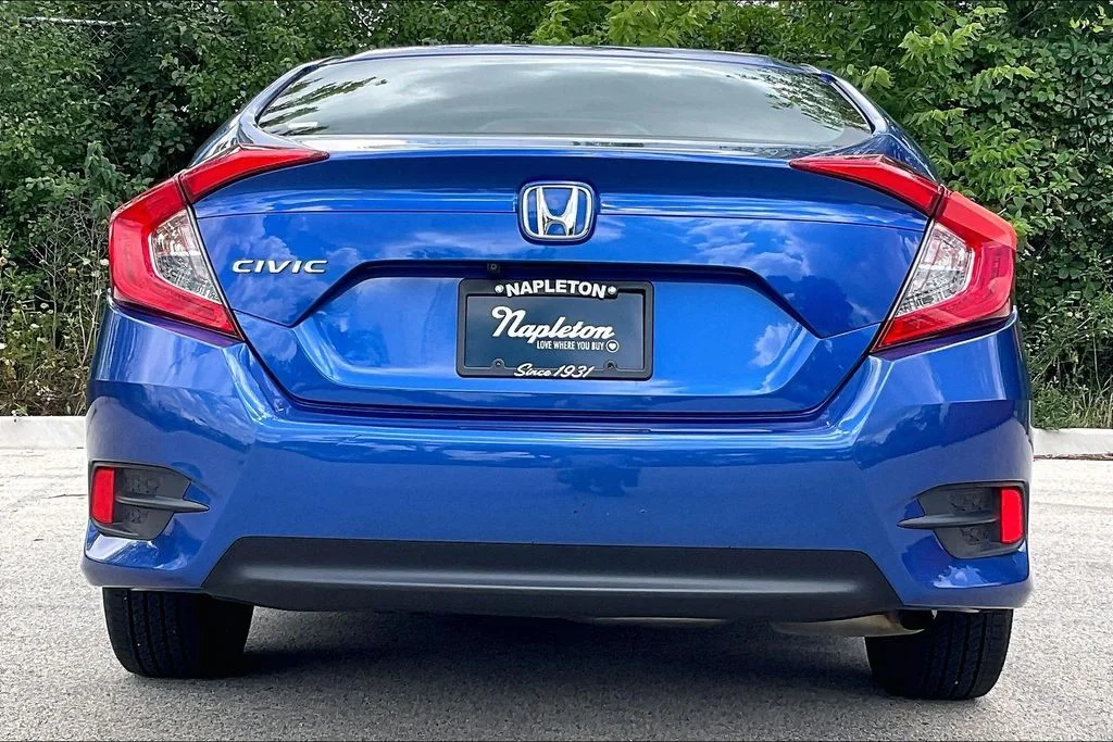 Used 2016 Blue Honda EX image 3
