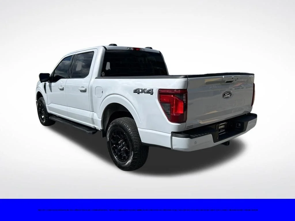 Used 2025 White Metallic Ford XLT image 3
