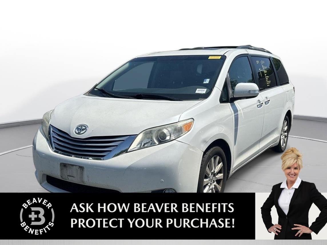 Used 2013 Blizzard Pearl Toyota Limited image 1