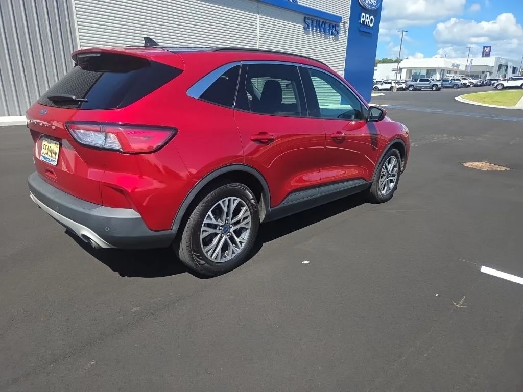 Used 2022 Red Ford SEL image 12