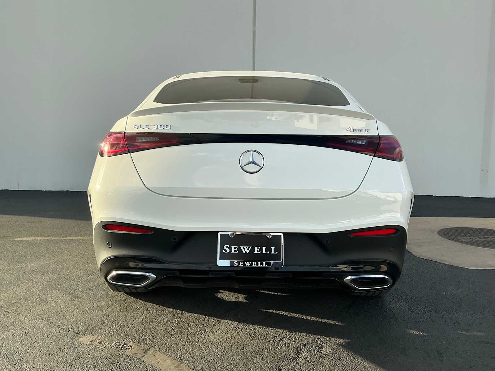 Certified Used 2026 Polar White Mercedes-Benz GLC 300 image 5