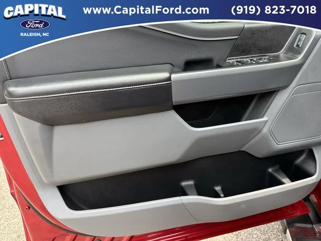 Used 2025 Red Ford XLT image 19