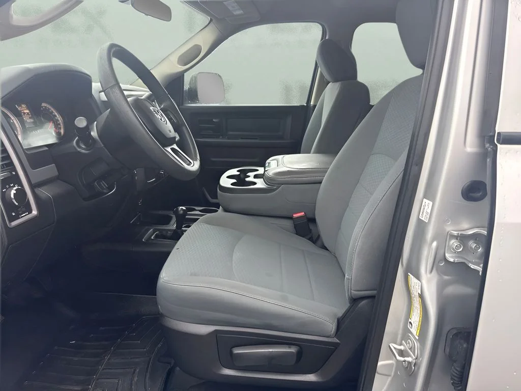 Used 2018 Silver Ram Tradesman image 6