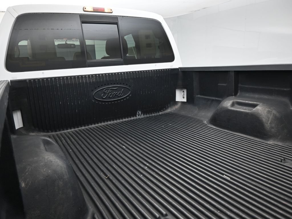 Used 2013 White Ford Lariat image 21
