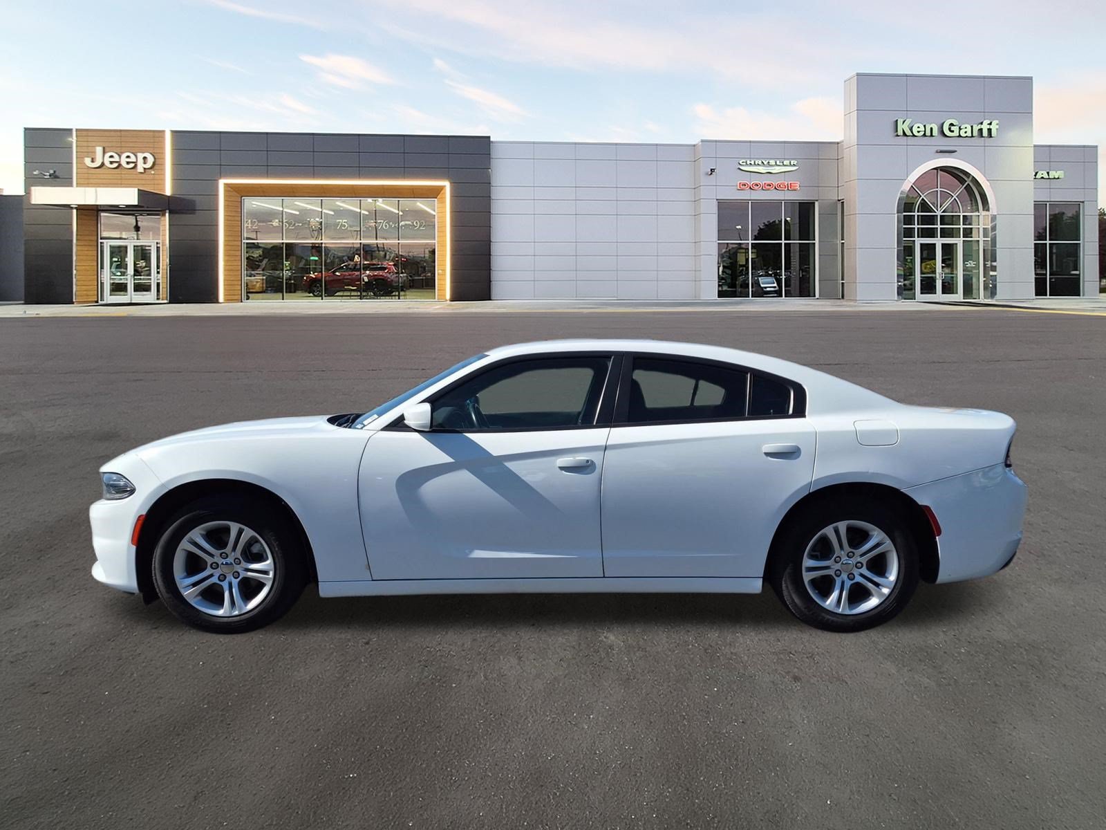 Certified Used 2022 White Knuckle Clearcoat Dodge SXT image 8