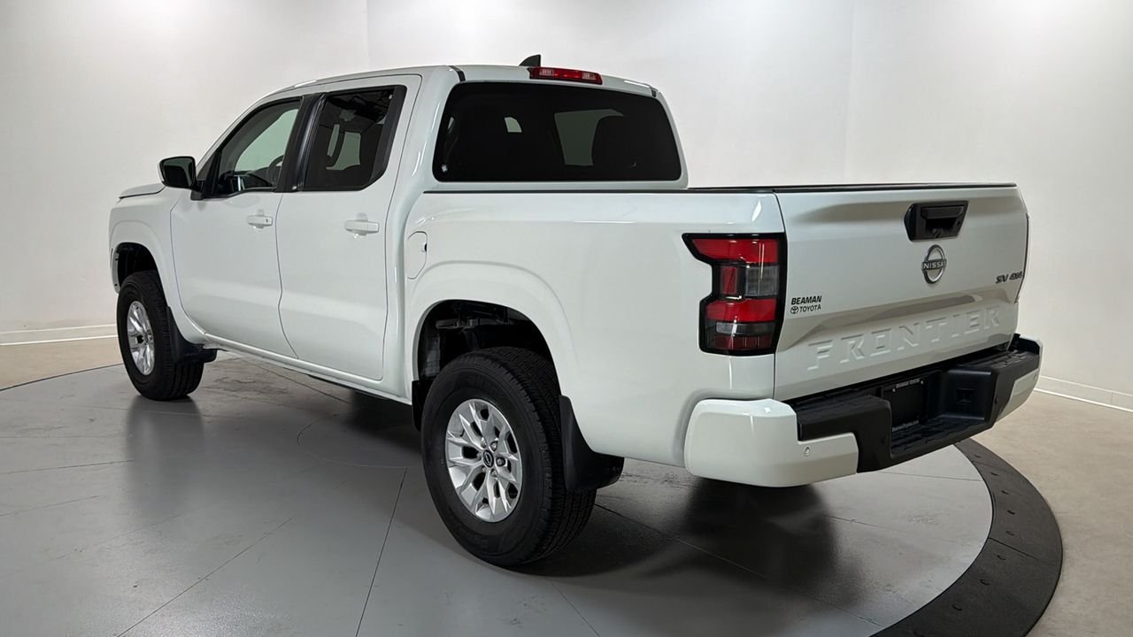 Used 2024 White Nissan SV image 7