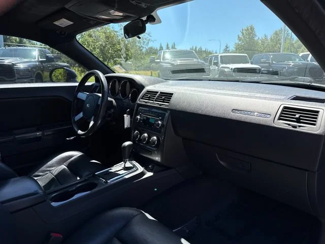 Used 2009 Brilliant Black Pearl Dodge R/T image 15