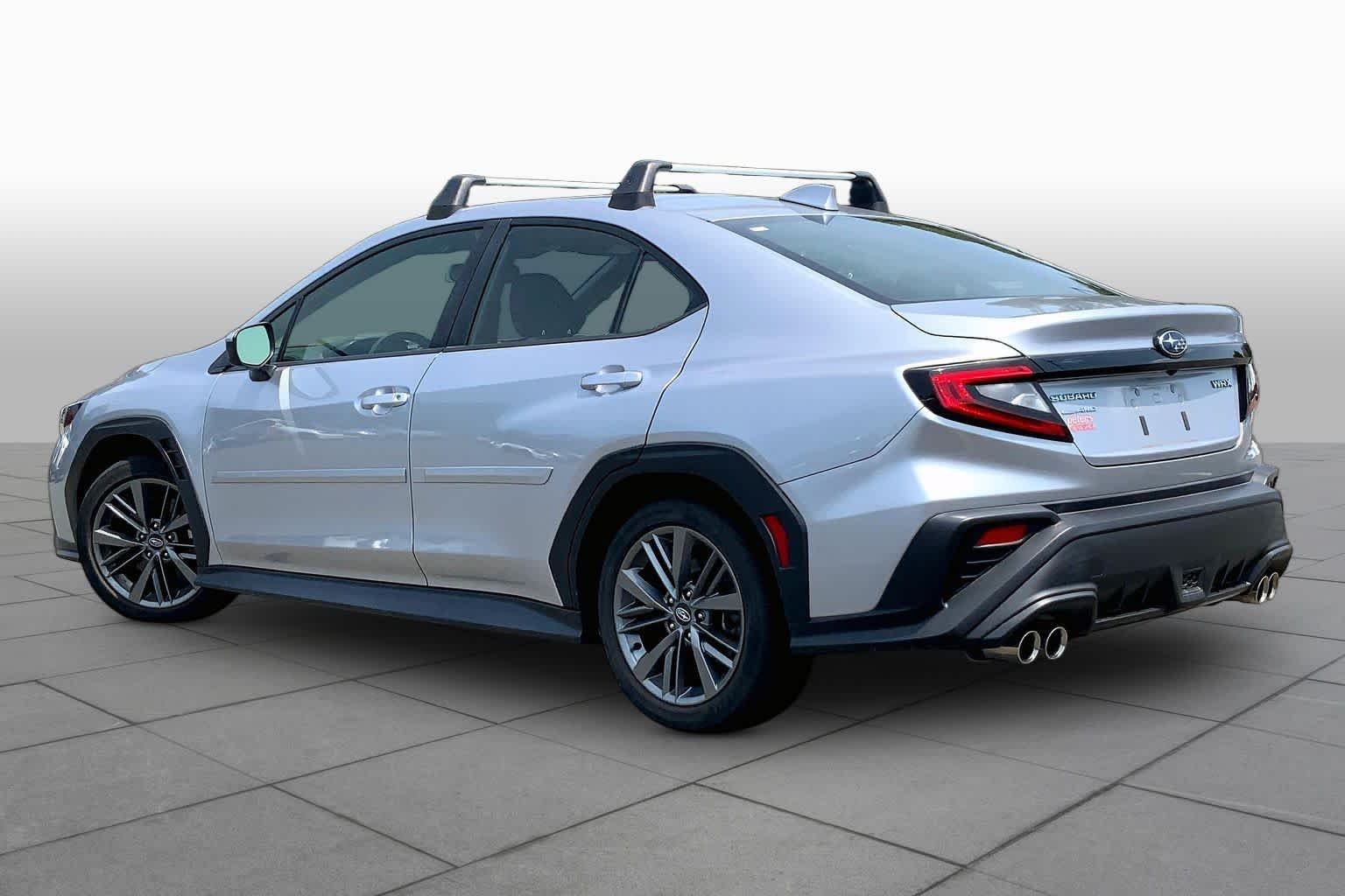 Used 2022 Ice Silver Metallic Subaru  image 12
