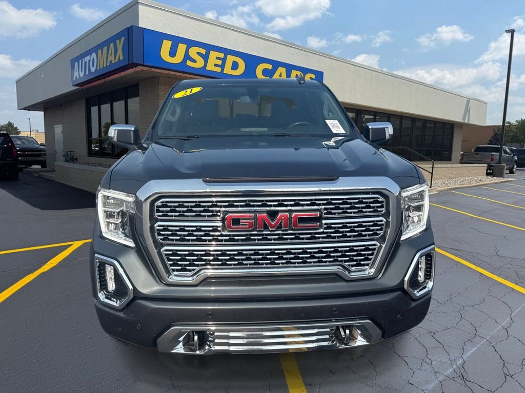 Used 2021 Hunter Metallic GMC Denali image 3