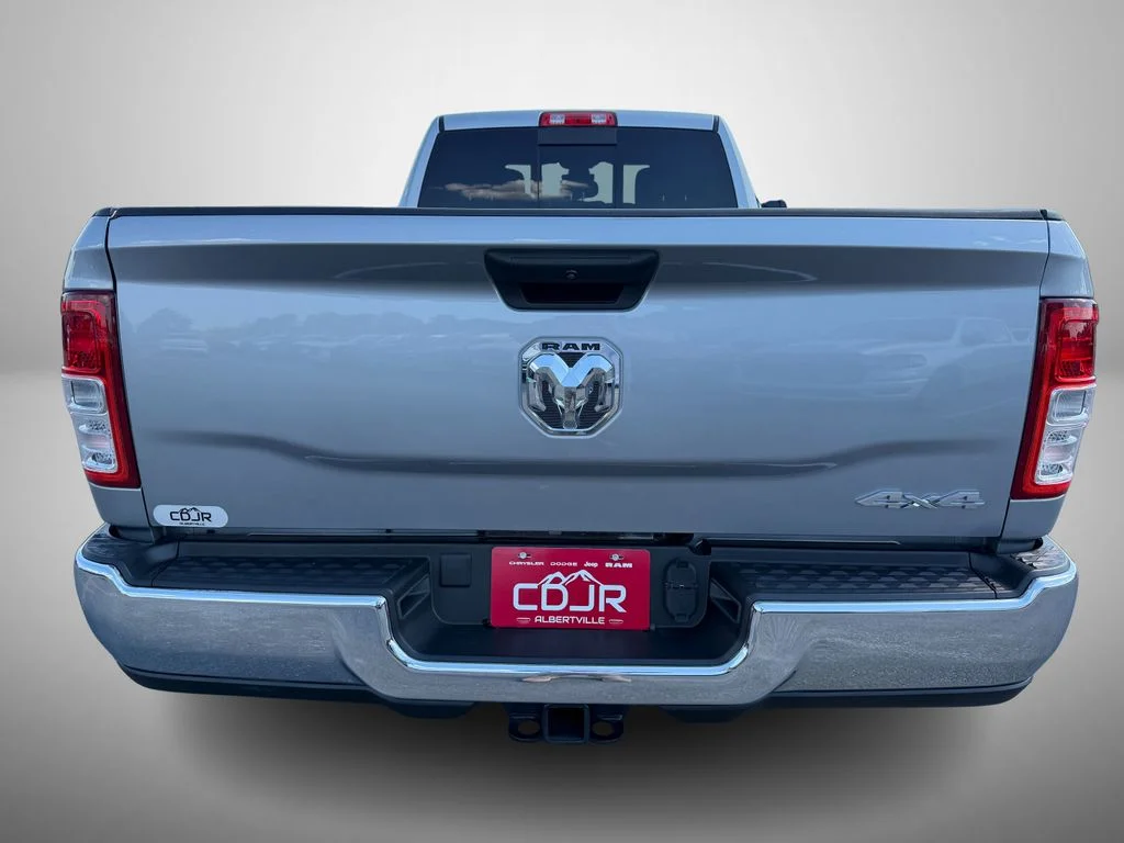 Used 2022 Silver Ram Tradesman image 9