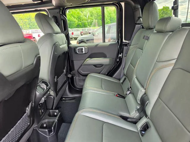 New 2026 Black Clear-Coat Exterior Paint Jeep Mojave image 11