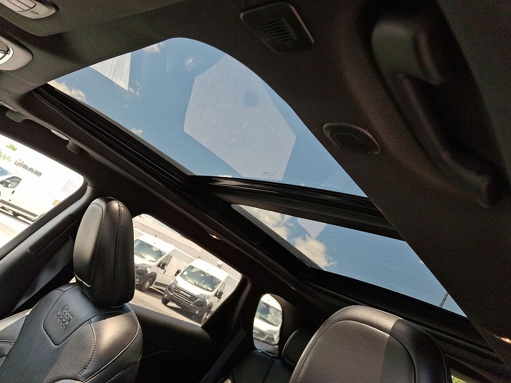 Used 2019 Black Jeep Limited image 15