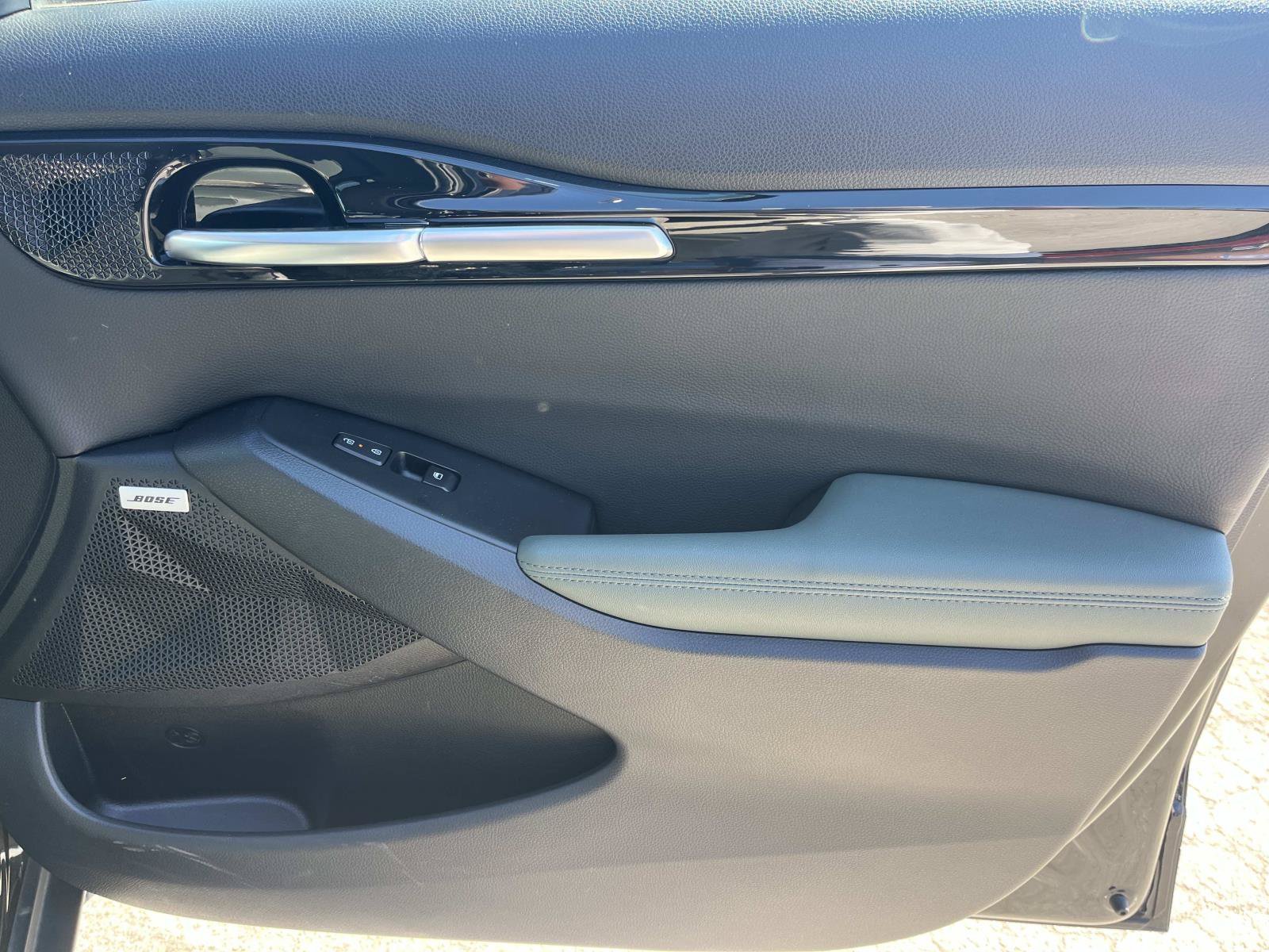 Used 2024 Fusion Black Kia SX image 25