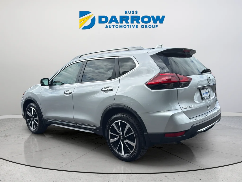 Used 2017 Silver Nissan SL image 13