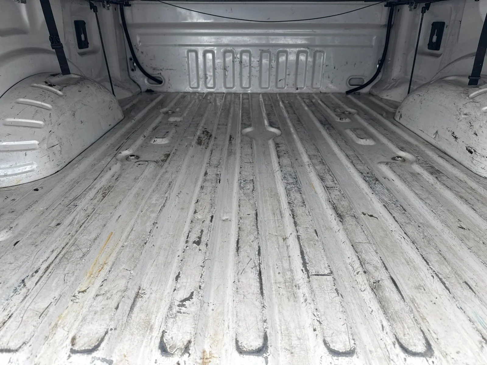 Used 2017 White Ford Platinum image 22