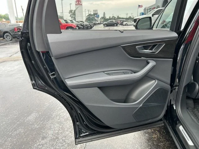 Used 2026  Audi 55 Premium Plus image 23