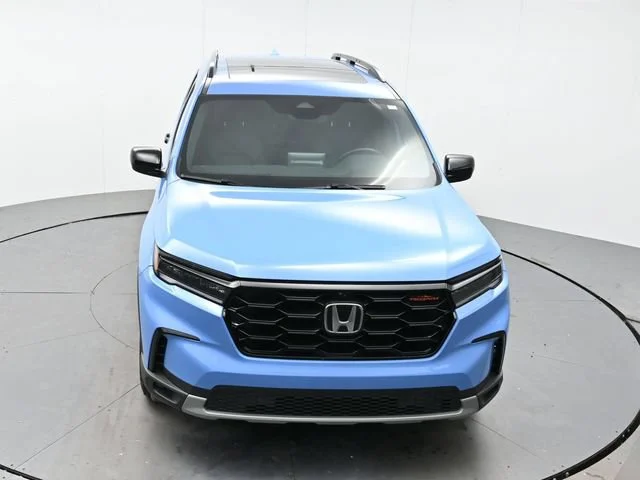 Used 2025 Blue Honda TrailSport image 18