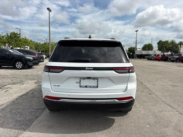 Used 2024 White Jeep 4xe image 14
