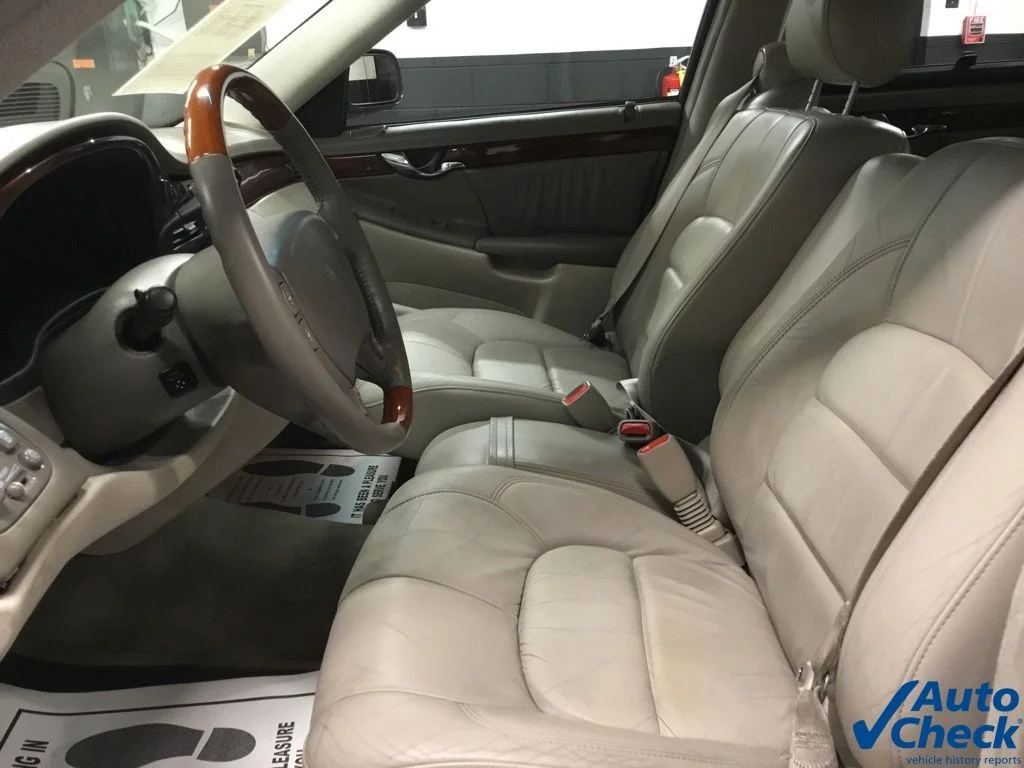 Used 2000 Red Cadillac DHS image 24