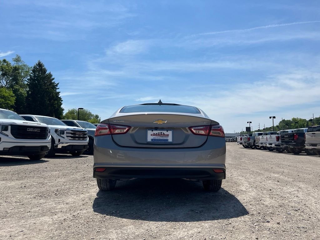 Used 2022 Mineral Gray Metallic Chevrolet LT image 11