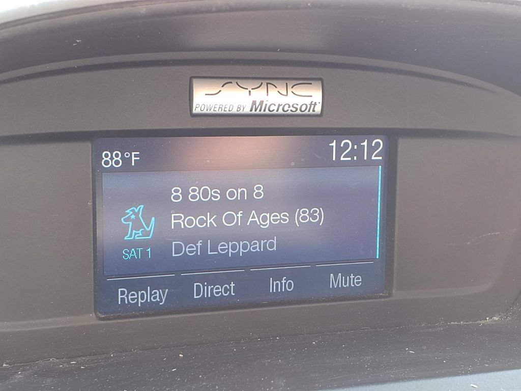 Used 2014 Orange Ford SE image 18