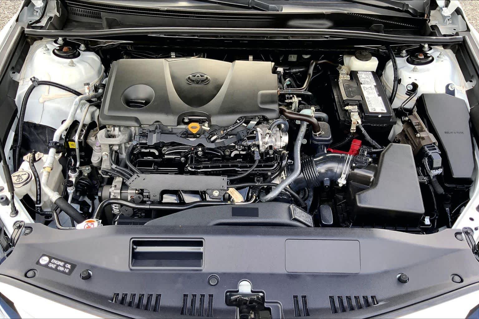 Used 2023 Ice Cap Toyota LE image 31
