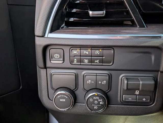 2026 Chevrolet Tahoe Premier - Photo 16