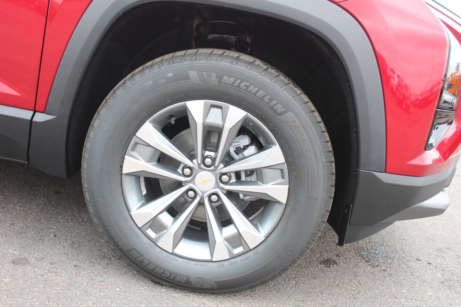 2027 Chevrolet Equinox LT - Photo 8