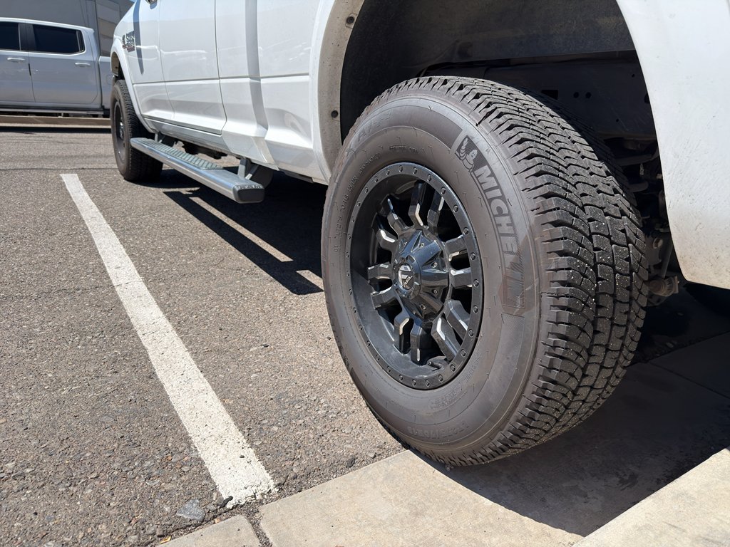 Used 2017 Bright White Clearcoat Ram Laramie image 23