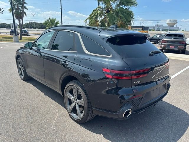 Used 2022 Black Genesis 3.5T Sport image 4