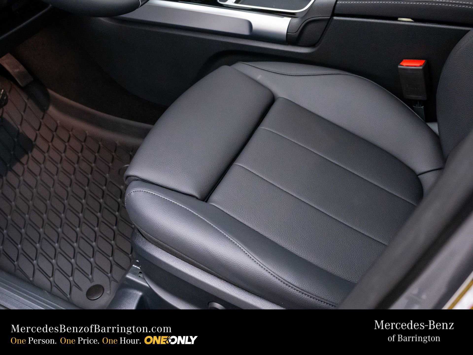 New 2026 Mountain Grey Metallic Mercedes-Benz GLB 250 image 58