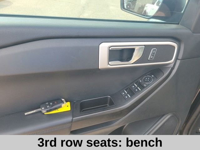 Used 2020 Magnetic Ford Base image 12