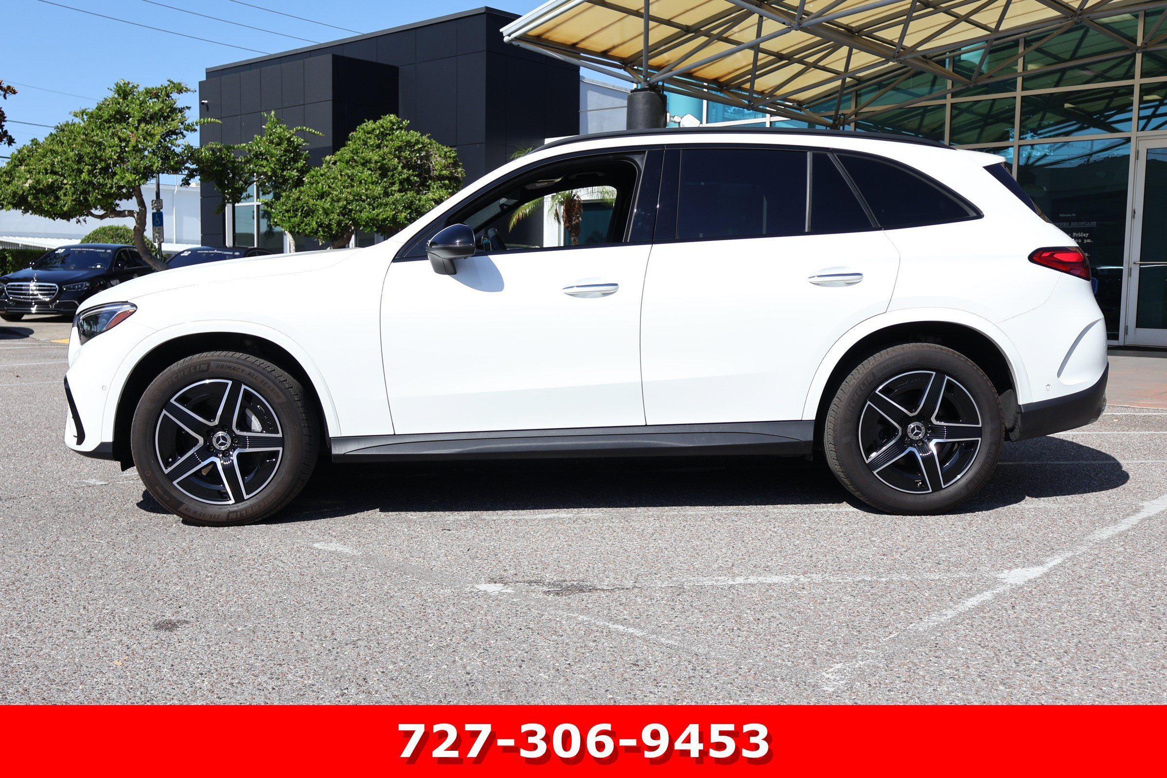 Certified Used 2025 Polar White Mercedes-Benz GLC 300 image 5
