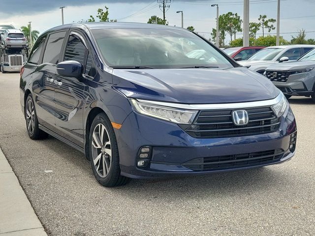 Used 2021 Obsidian Blue Pearl Honda Touring image 34