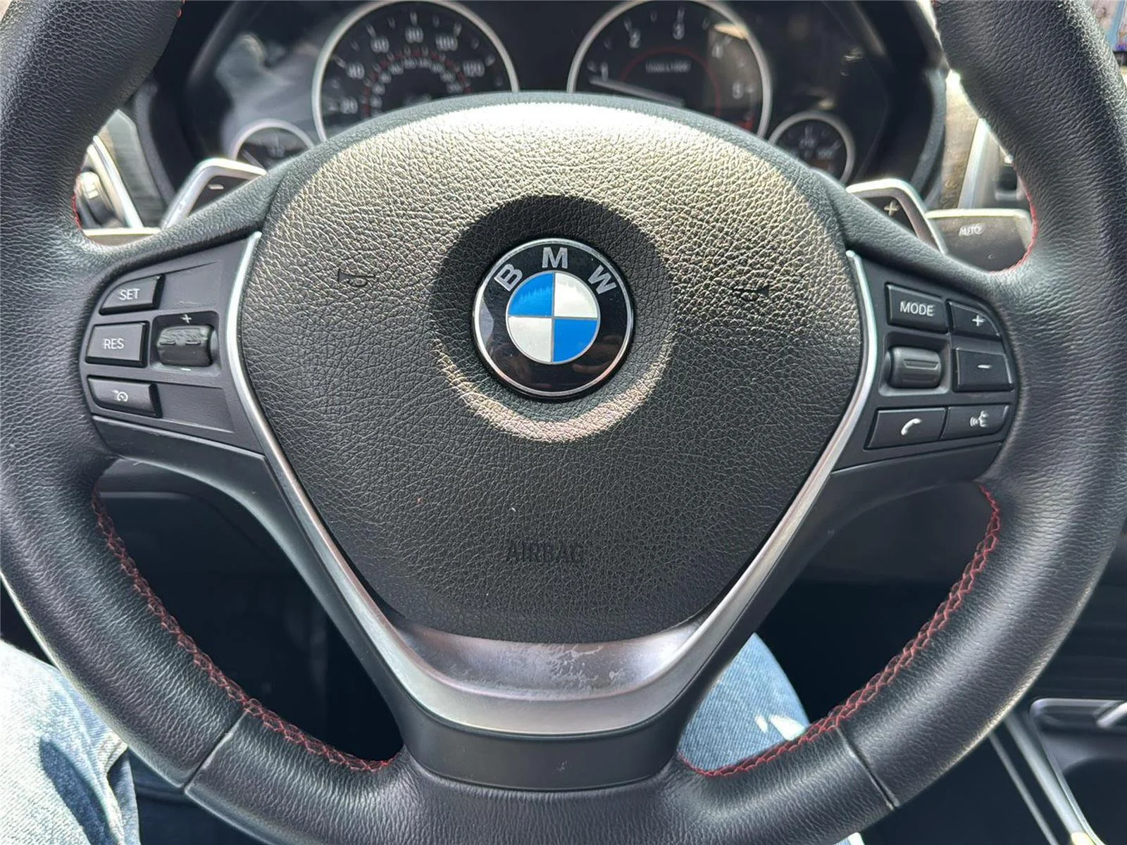 Used 2018 Alpine White BMW 328d image 18