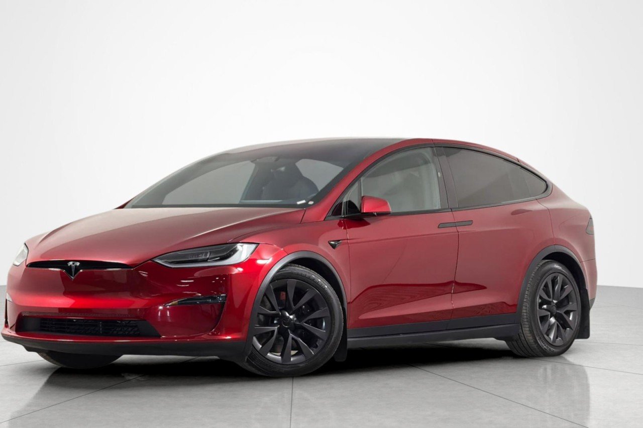 Used 2024 RED Tesla  image 1