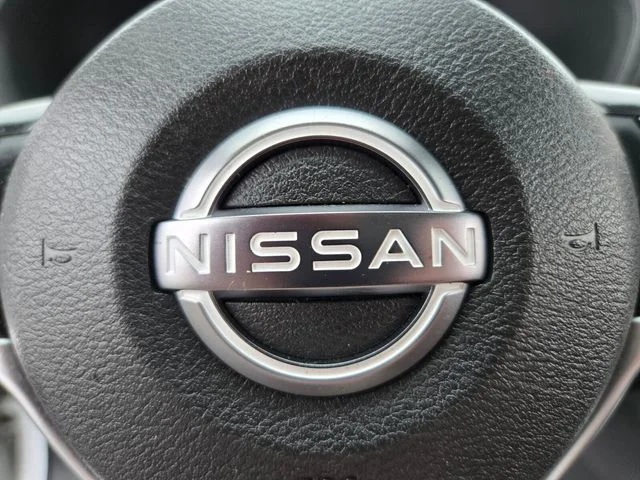 Used 2024 White Nissan SV image 31