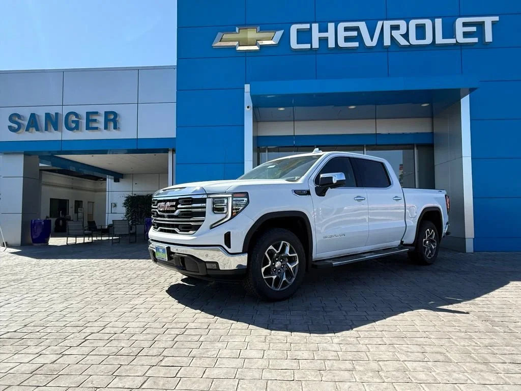New 2026 Summit White GMC SLT image 2
