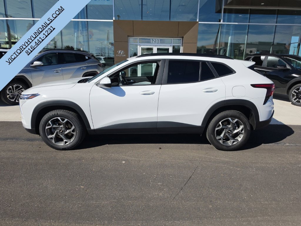Used 2025 Chevrolet Trax LT with VIN KL77LHEPXSC147676 for sale in Kansas City