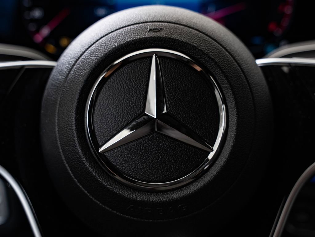 New 2026 Polar White Mercedes-Benz GLE 450 image 31
