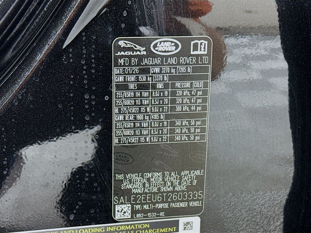 New 2026 Santorini Black LAND ROVER X-Dynamic SE image 34